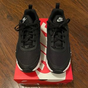 Women’s Nike RYZ 365 II Black Sz 8.5 Shoes